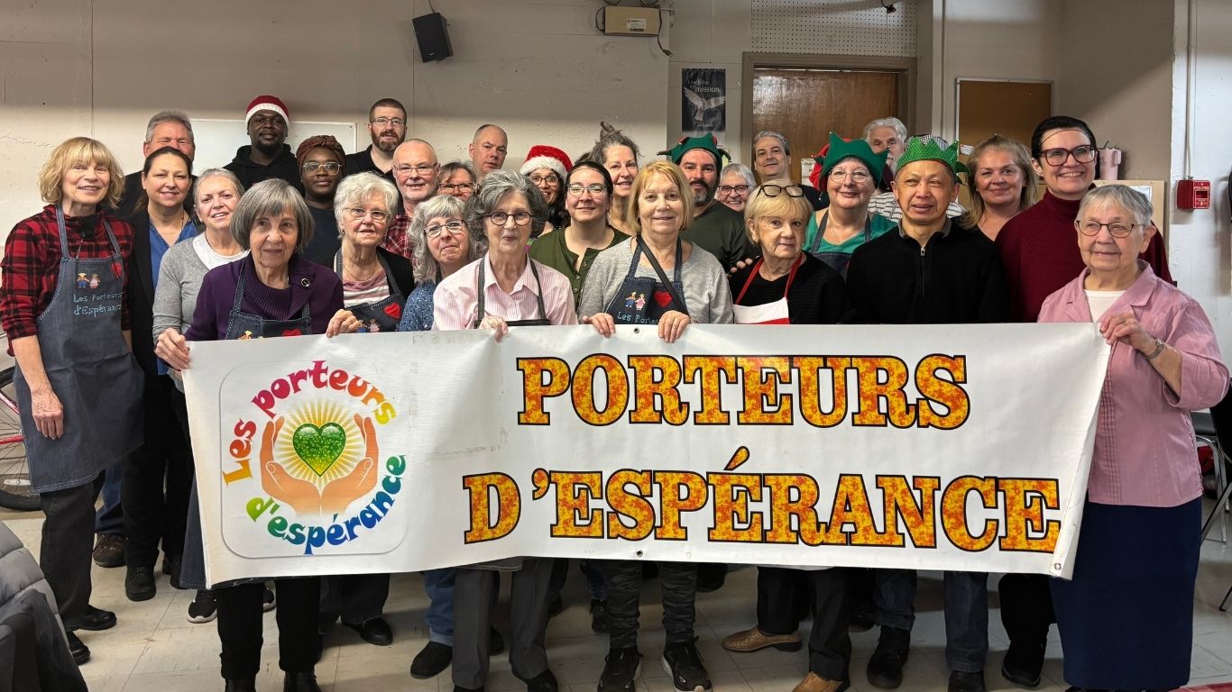 Groupe de bénévoles des Porteurs d’Espérance engagés auprès de la communauté